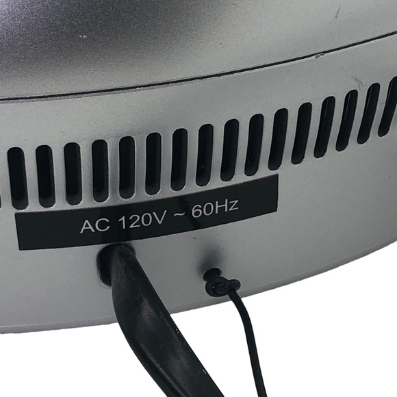 Lextron AM/FM Alarm Clock Radio (but CD Player DO NOT WORK) - Picture 7 of 11